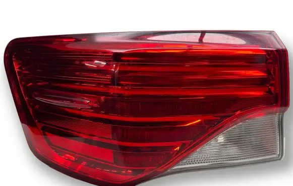 Toyota Avensis T250 Rear/tail lights 8156005280 042013