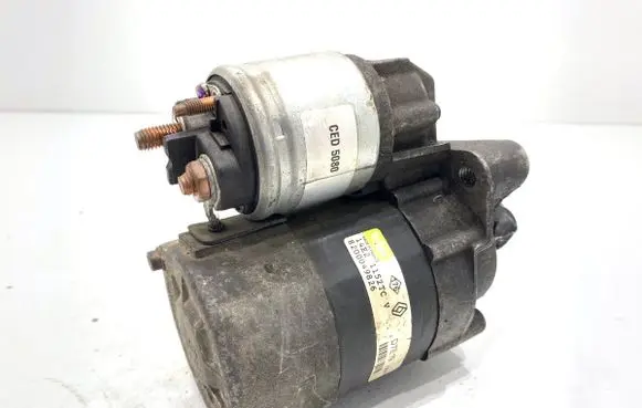Renault Kangoo I Starter motor 8200049826