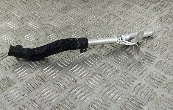 Jeep Grand Cherokee WL Engine coolant pipe/hose 68263792