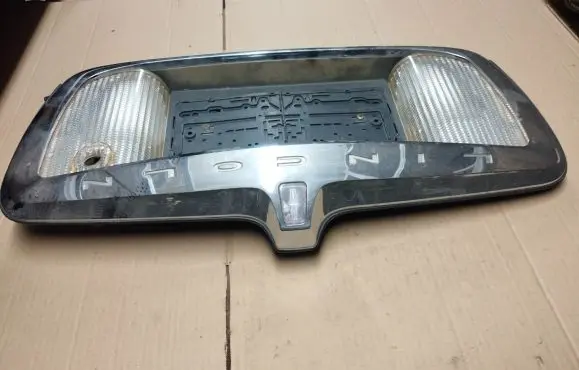 Lincoln Town Car Number plate light F8VX13B389A