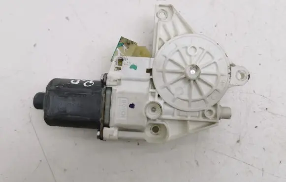 Mercedes-Benz ML W164 Front door window regulator motor A2518200842