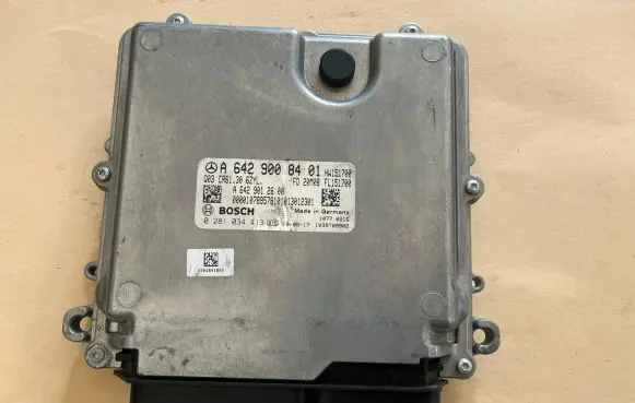 Mercedes-Benz Sprinter W907 W910 Engine control unit/module A6429008401 0281034413