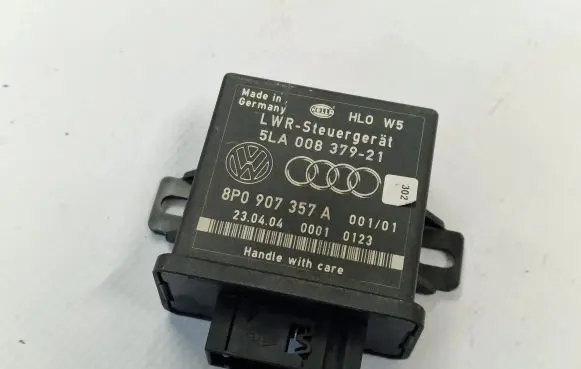 Audi A6 S6 C6 4F Light module LCM 8P0907357A