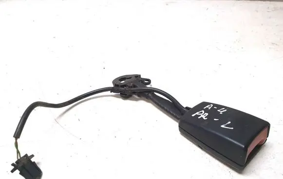 Audi A4 S4 B7 8E 8H Front seatbelt buckle 8E0857755