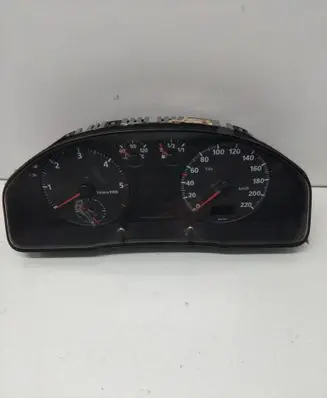 Audi A4 S4 B5 8D Speedometer (instrument cluster) 88311225