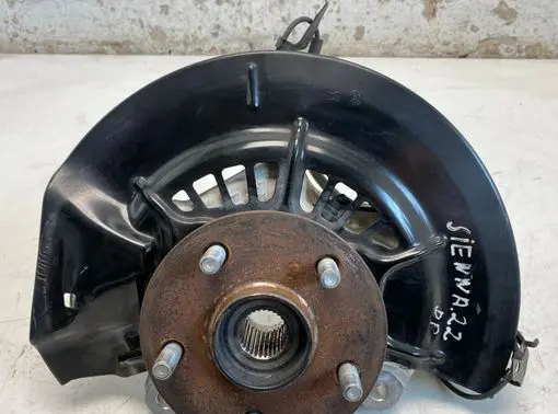 Toyota Sienna XL40 IV Front wheel hub 