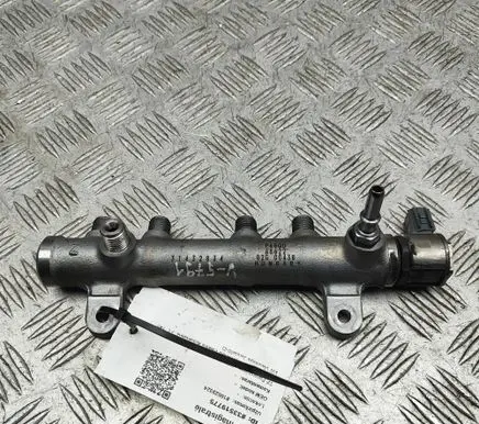Volvo XC60 Fuel main line pipe 31432834