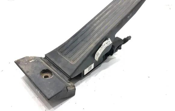 KIA Sportage Accelerator throttle pedal 32700-N7100