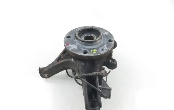 Peugeot 308 Front wheel hub spindle knuckle 