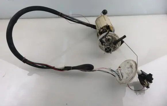 Volvo S80 In-tank fuel pump 8683328