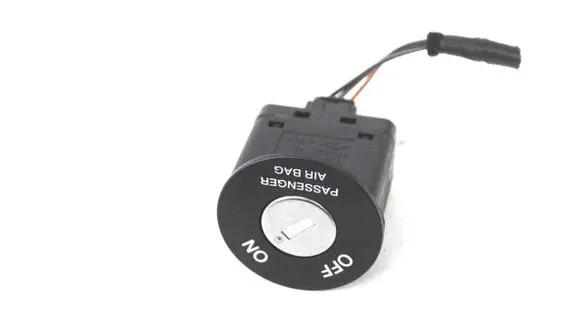 Passenger airbag on/off switch