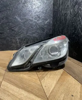 Mercedes-Benz E W212 Headlight/headlamp a2128205761