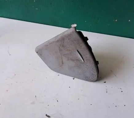 Mercedes-Benz E W211 Rear door ashtray A2118100830
