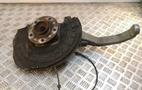 Maserati Ghibli Front wheel hub 670001805