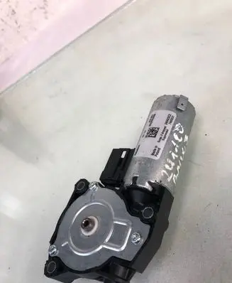 BMW 3 G20 G21 Sunroof motor/actuator 7465531