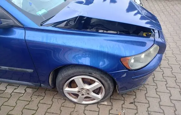 Volvo V50 Fender 47646