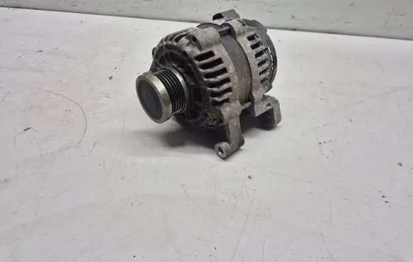 Opel Astra J Generator/alternator 13581885