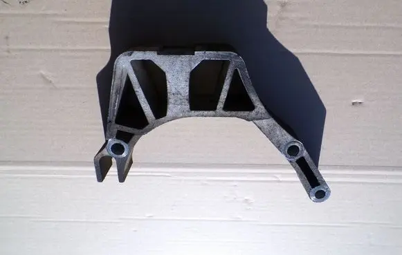 Ford Ka Gearbox mounting bracket 51843051