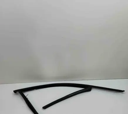 BMW X2 U10 Front door glass trim molding 5A2FC66 5A2FC58