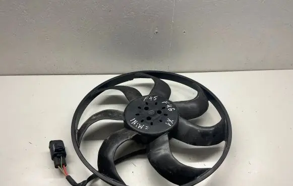 BMW 2 F46 Electric radiator cooling fan 7636069 16463570