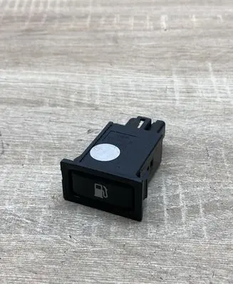 Toyota Avensis T250 Fuel tank opening switch 156795 5660S55