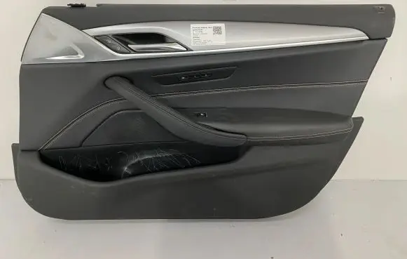 BMW 5 G30 G31 Front door card panel trim