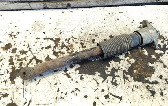 Volkswagen PASSAT B5 Rear shock absorber/damper