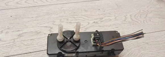Mercedes-Benz E W210 Climate control unit 2108300185