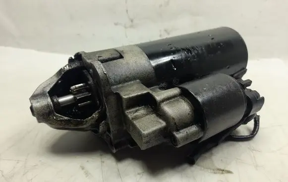 Volkswagen PASSAT B5.5 Starter motor 1005831142KASACJA 1005831142