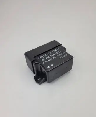 Mercedes-Benz Sprinter W901 W902 W903 W904 Glow plug pre-heat relay A0165458932