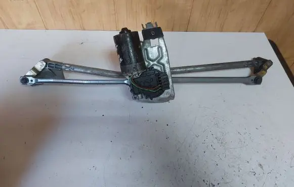 Audi A6 S6 C4 4A Wiper motor 0390241330