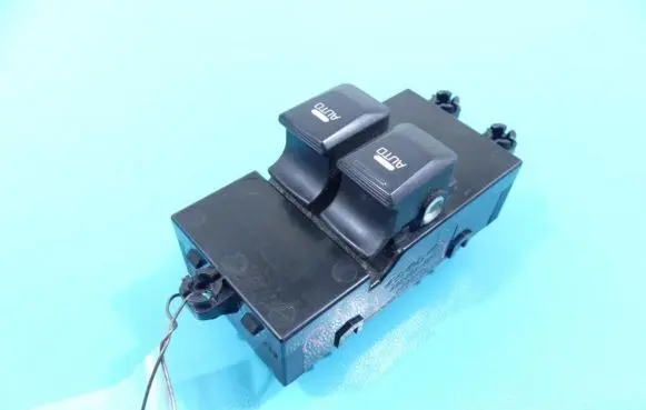 KIA Ceed Electric window control switch 93570-A2100 IMPRK1309359