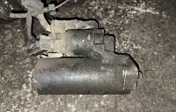 Audi Q7 4L Starter motor