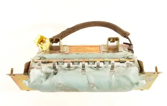 Nissan Patrol Y61 Passenger airbag BAMPT10669 EG058 N8803