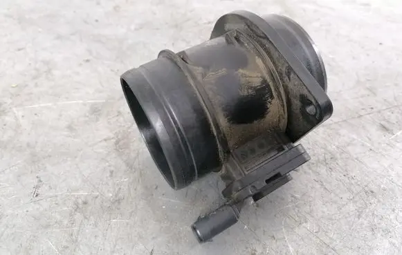 Volkswagen Golf VII Mass air flow meter 04L906461B