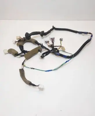 Lexus LS 430 Rear door wiring loom 8215350110F