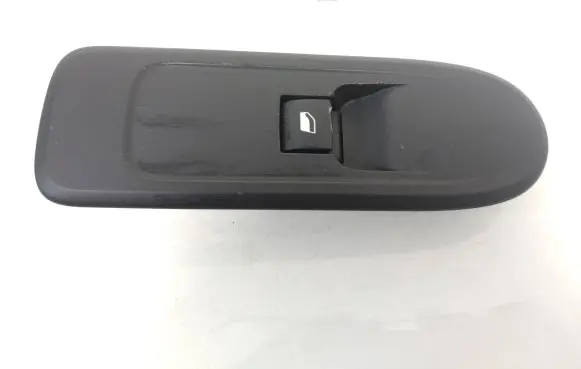 Peugeot 508 RXH Electric window control switch 96661102XT