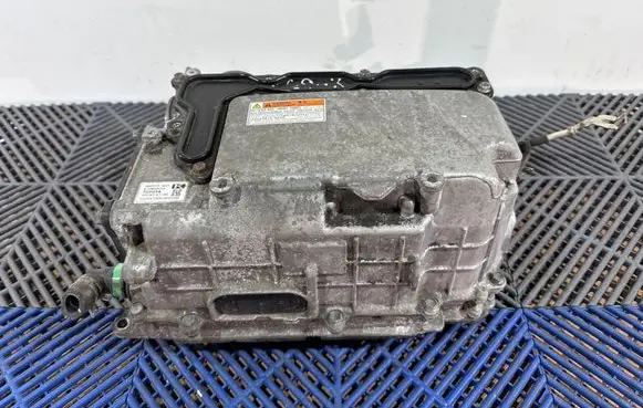 Toyota Auris E180 Voltage converter inverter G920047190 A15K021084