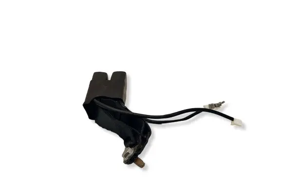 Nissan Qashqai Middle seatbelt buckle (rear) 