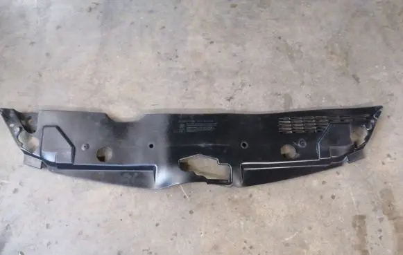Radiator trim