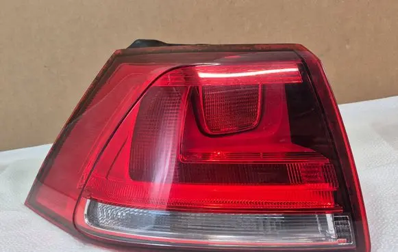 Volkswagen Golf VII Rear/tail lights 5G0945095M 90052057A M90052057A1517