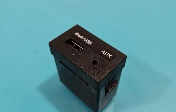 USB socket connector