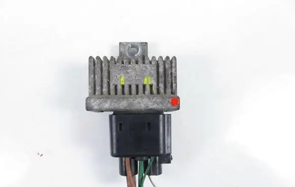 Renault Master II Glow plug pre-heat relay 7700115078