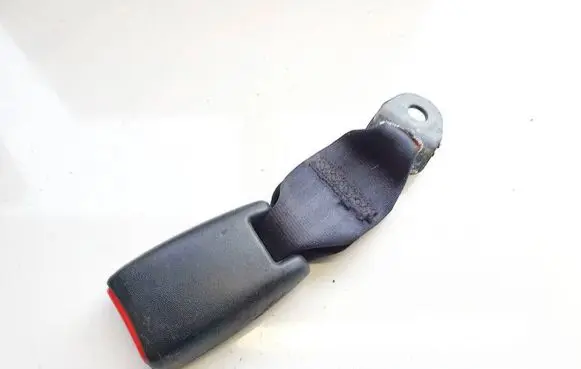 Nissan Altima Rear seatbelt buckle NSB1053