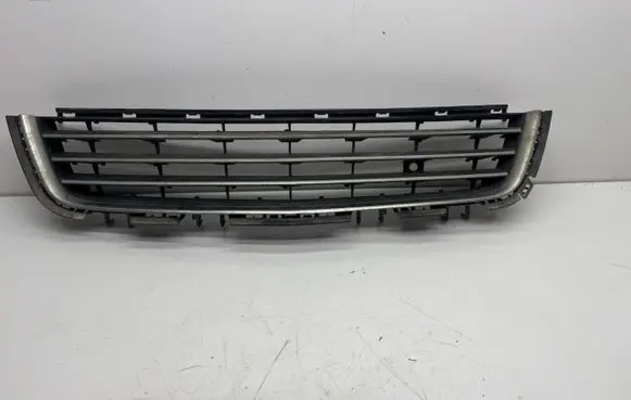 Opel Astra H Front bumper lower grill 13238553
