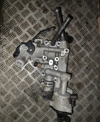 Hyundai Santa Fe EGR valve 284102F400