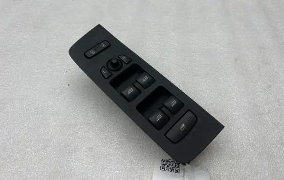 Volvo V40 Electric window control switch 31376495