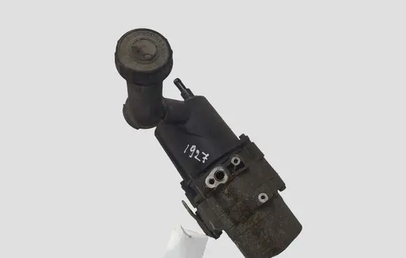 Peugeot 307 CC Power steering pump