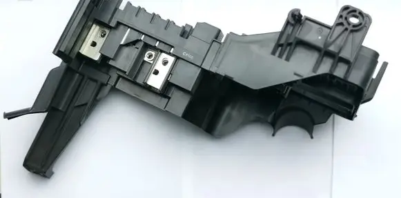Toyota Camry Fuse module 8274033010