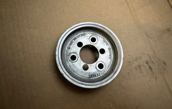 Volkswagen Crafter Power steering pump pulley 06H145255F